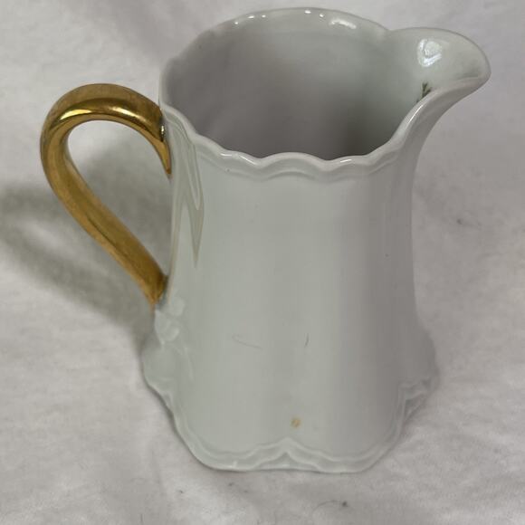Vintage Lorenz Hutschenreuther Dresden Germany - Small 3.5” Creamer Pitcher - Picture 3 of 6